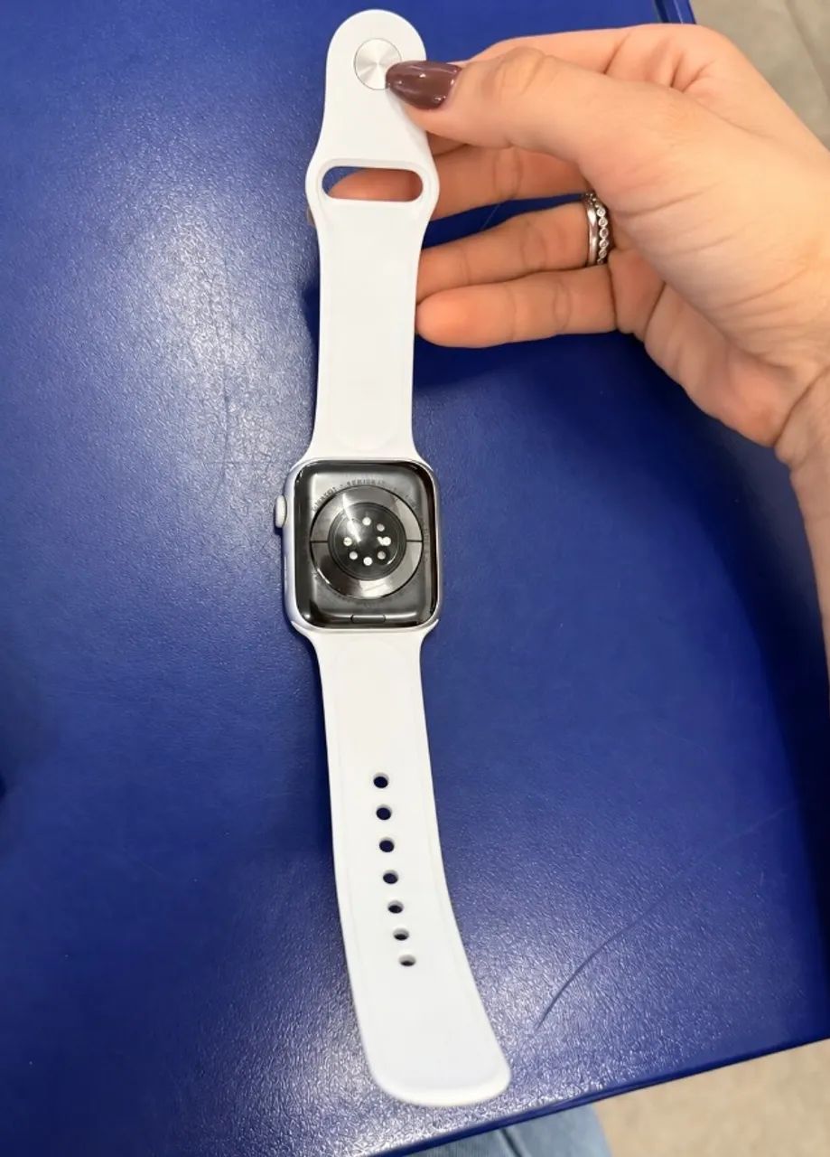 Apple Watch SE 6 - 44MM - Prata