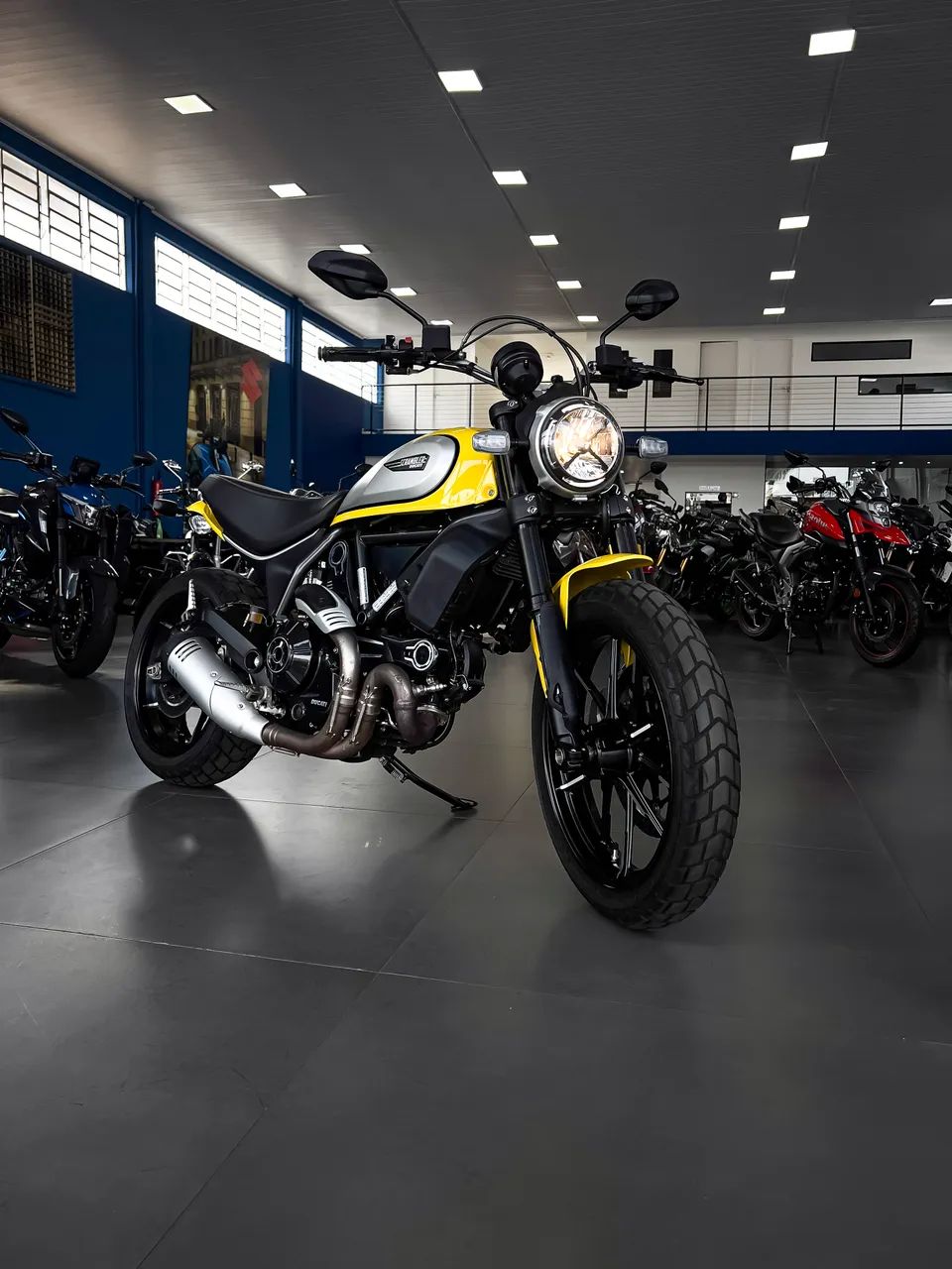 Ducati Scrambler 800 cc 
