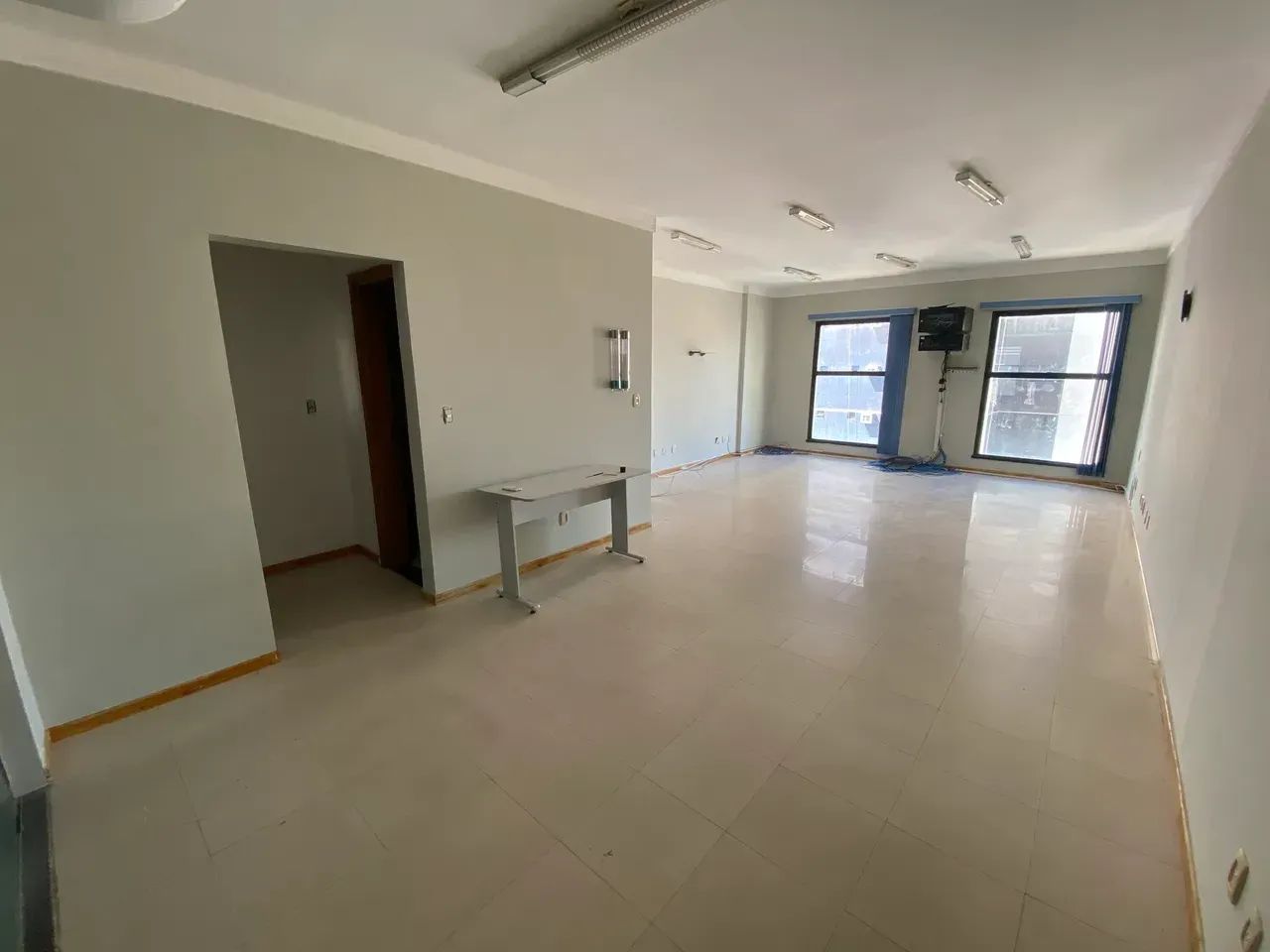 Sala Comercial | Espaçosa | Andar Alto | Nascente - Foto 3