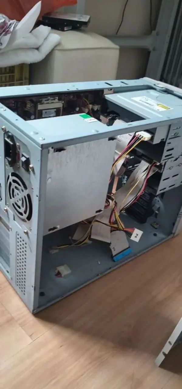 Ganinete + hardware 