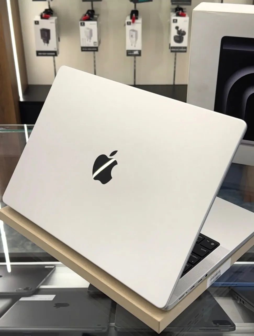 MACBOOK PRO 14-INCH M5 - Notebooks - Mangabeiras, Maceió