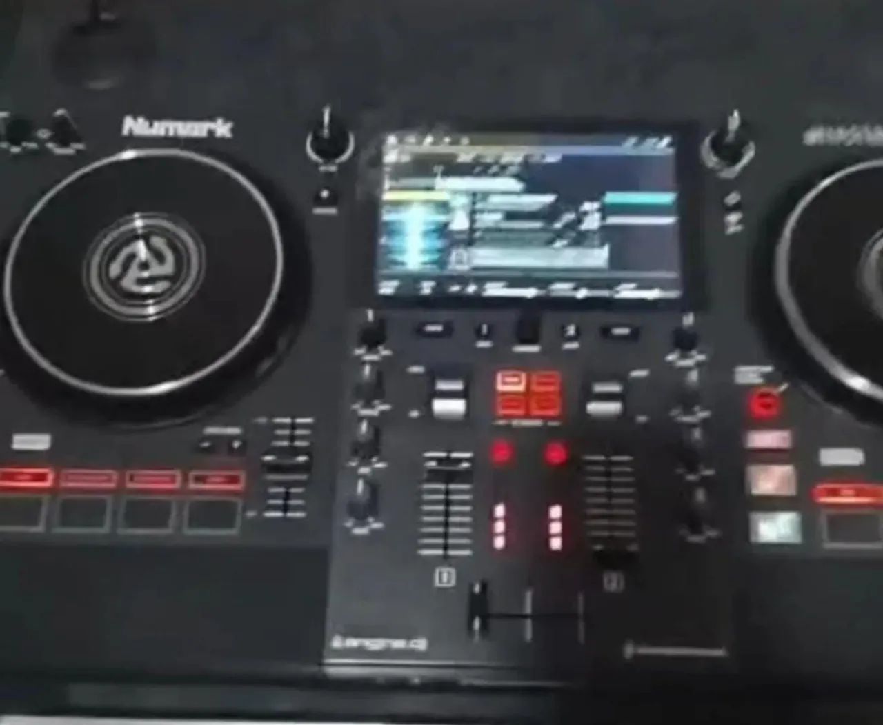 Controladora Numark Mixstream Pro "com Case" - Foto 3