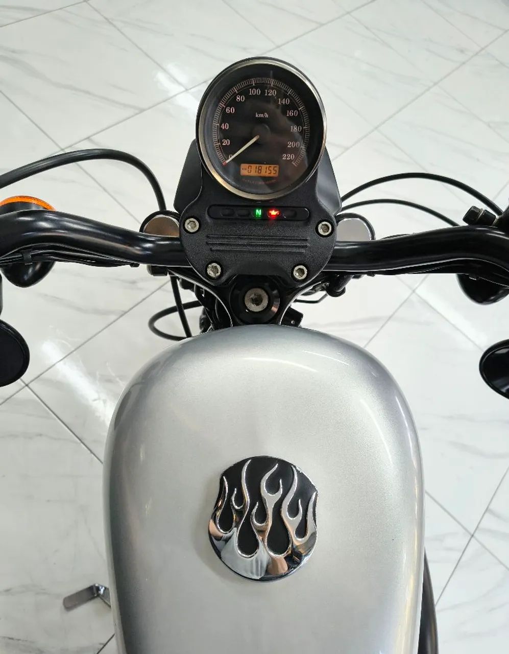 Harley Davidson XL 883N Iron - Foto 3