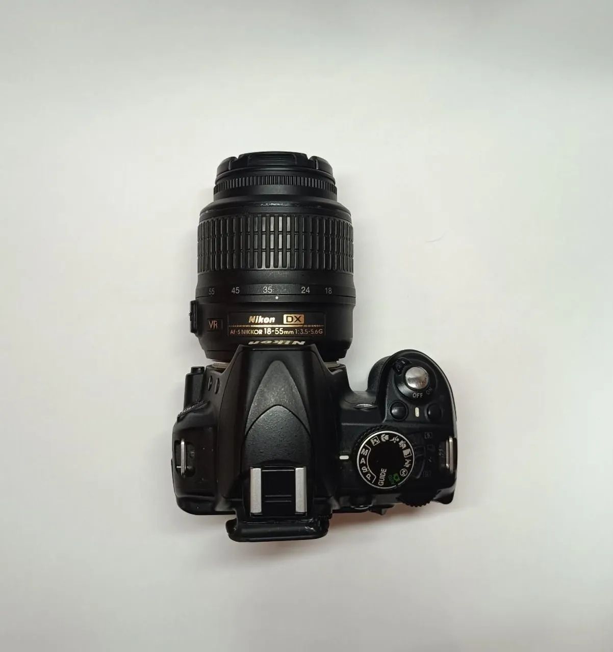 Nikon D3100 com lente do Kit com parasol - Foto 2