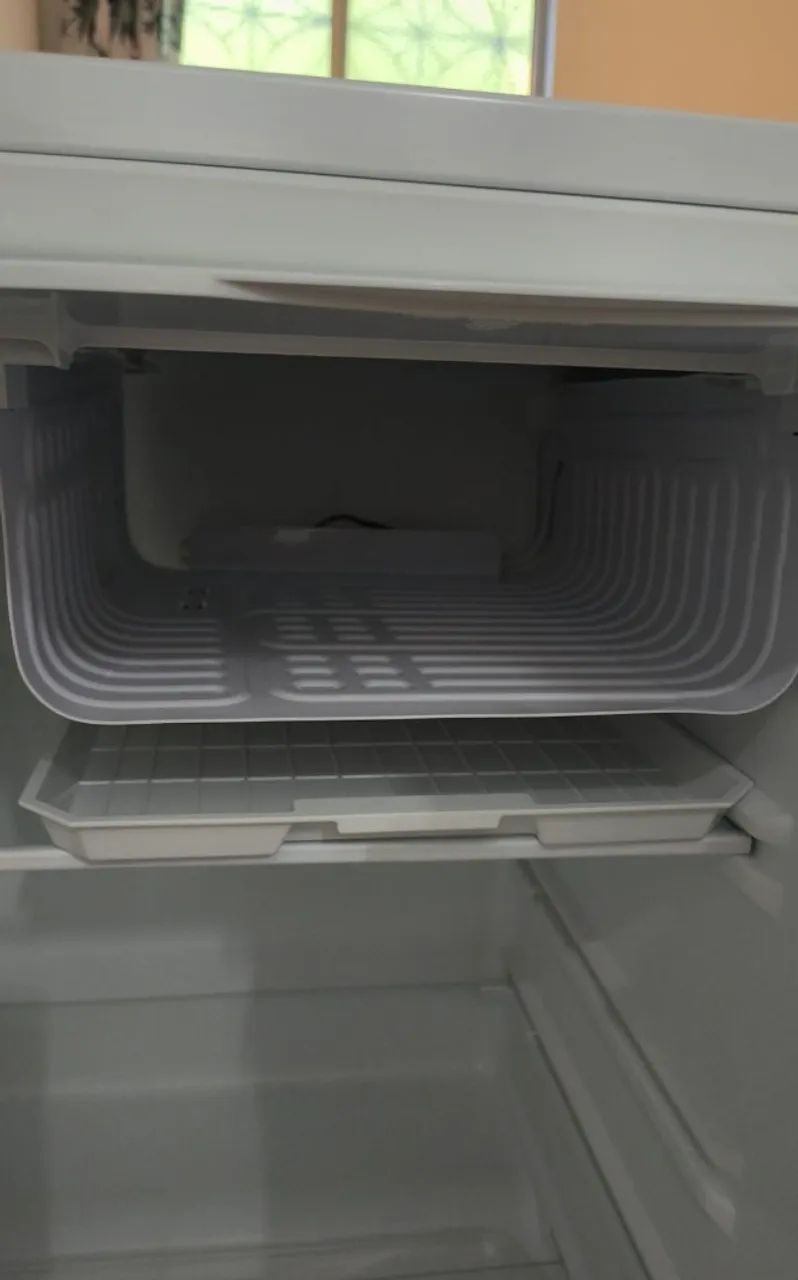 Frigobar Midea - Foto 4