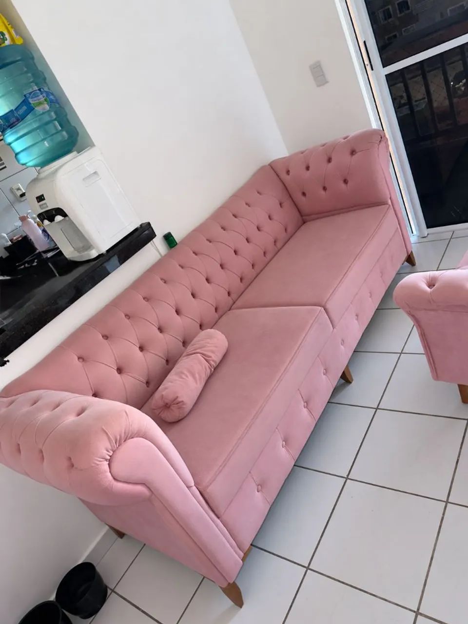 Conjunto de Sofá Poltrona Chesterfield de Luxo - 4 Peças | Capitonê Rosa | Estilo Clássico - Foto 3