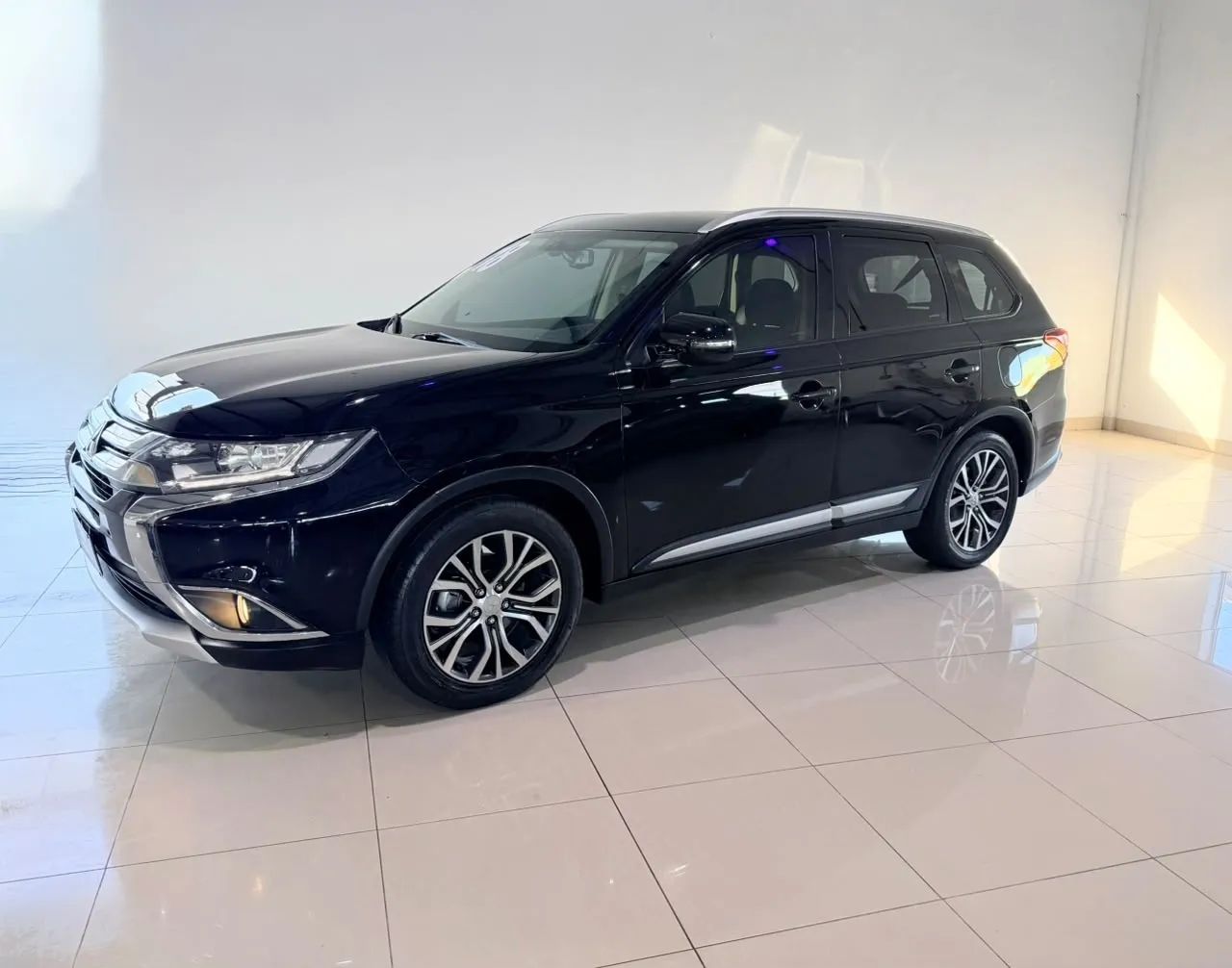 Mitsubishi Outlander 2.0 16V 160CV AUT. 2018