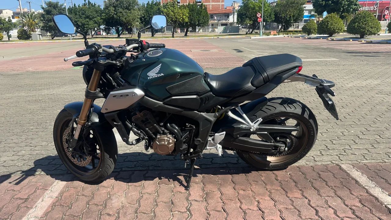 CB 650r 2023 - Foto 2