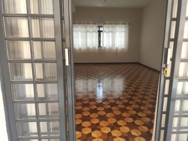 Alugo Sobrado de Fundos no Centro de Paranavaí-PR - Foto 2