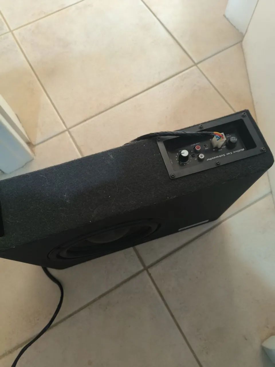 Caixa sub amplificada de 8 pra carro  - Foto 2