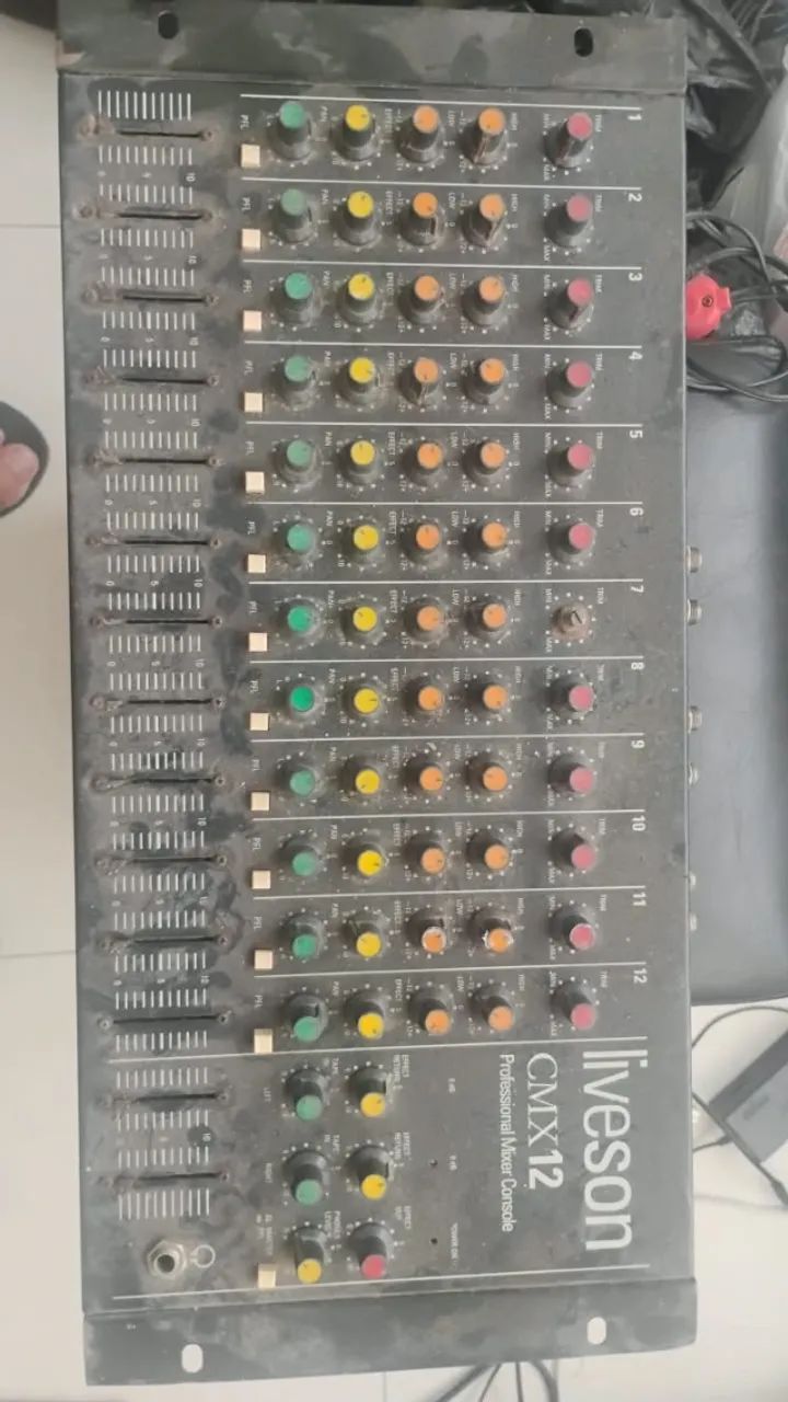 Mesa de som e Amplificador de Potência - Foto 2
