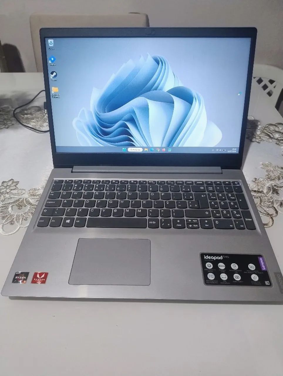 Notebook LENOVO 