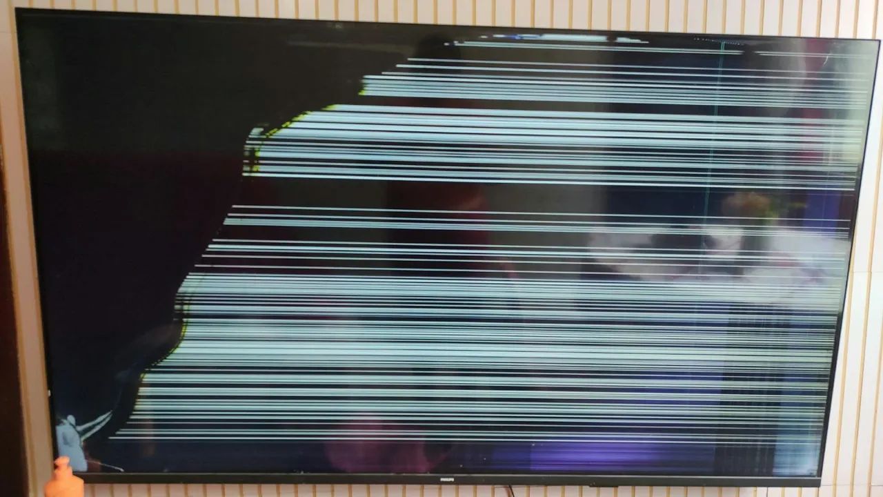 Tv 65 polegadas concerto ou retirada de peças 