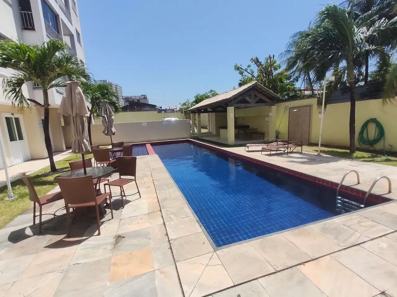Apartamento próximo a UECE, com elevador , piscina e 2 vagas - Foto 3