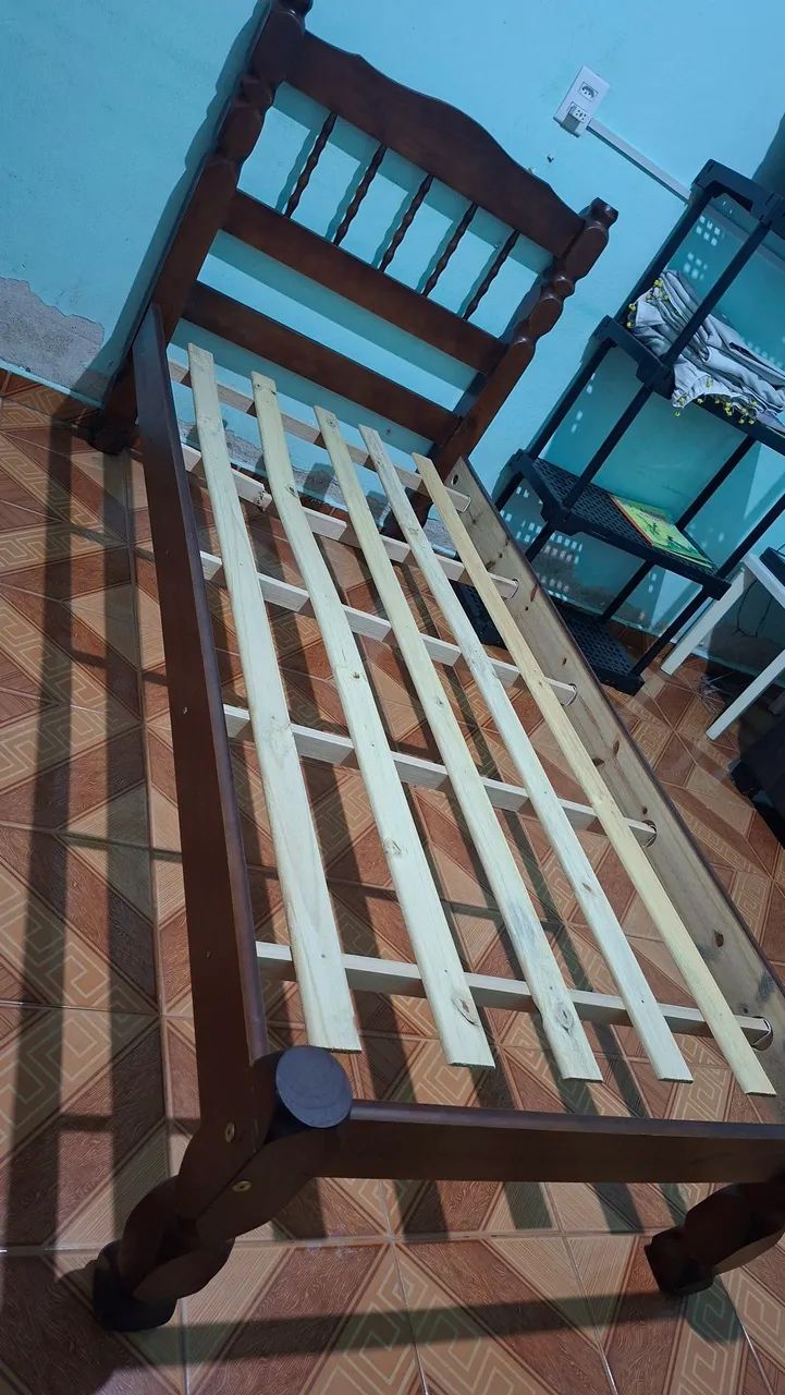 Cama solteiro madeira maciça  - Foto 3