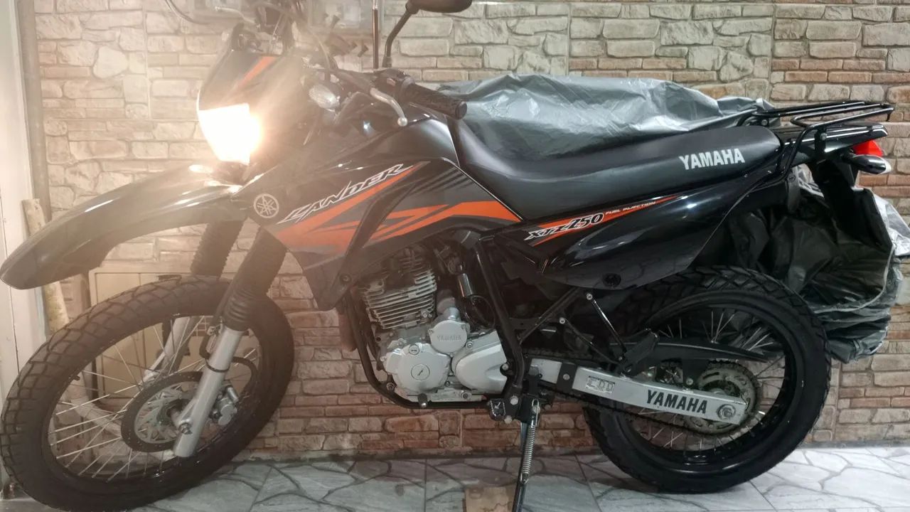 Lander acima da média 