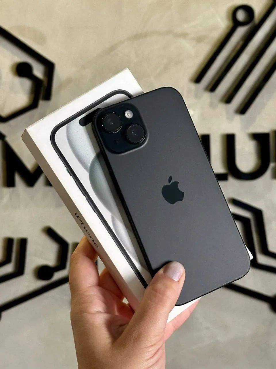  iPhone 15 Black - 256GB  90% (Completo) - Foto 2