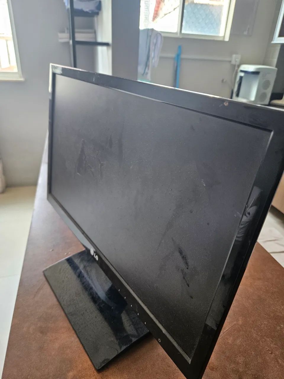 Monitor LG 20 polegadas LED