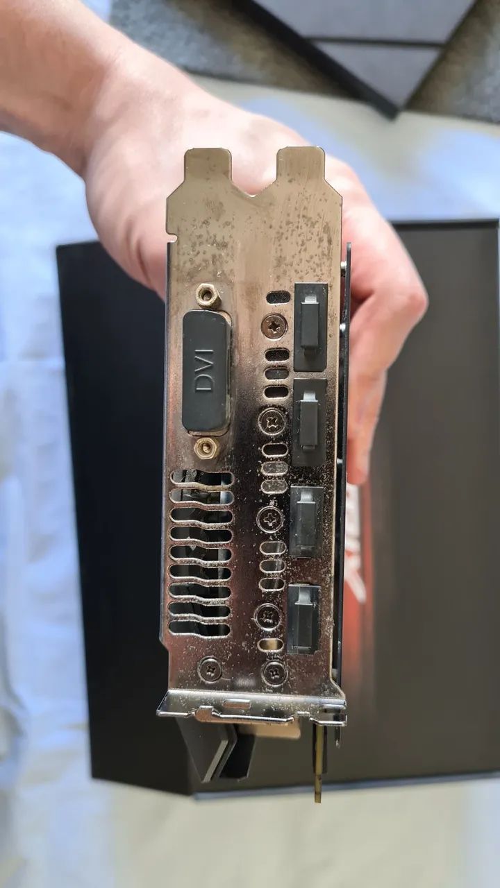 Asus GeForce GTX 1080 ROG strix  - Foto 5