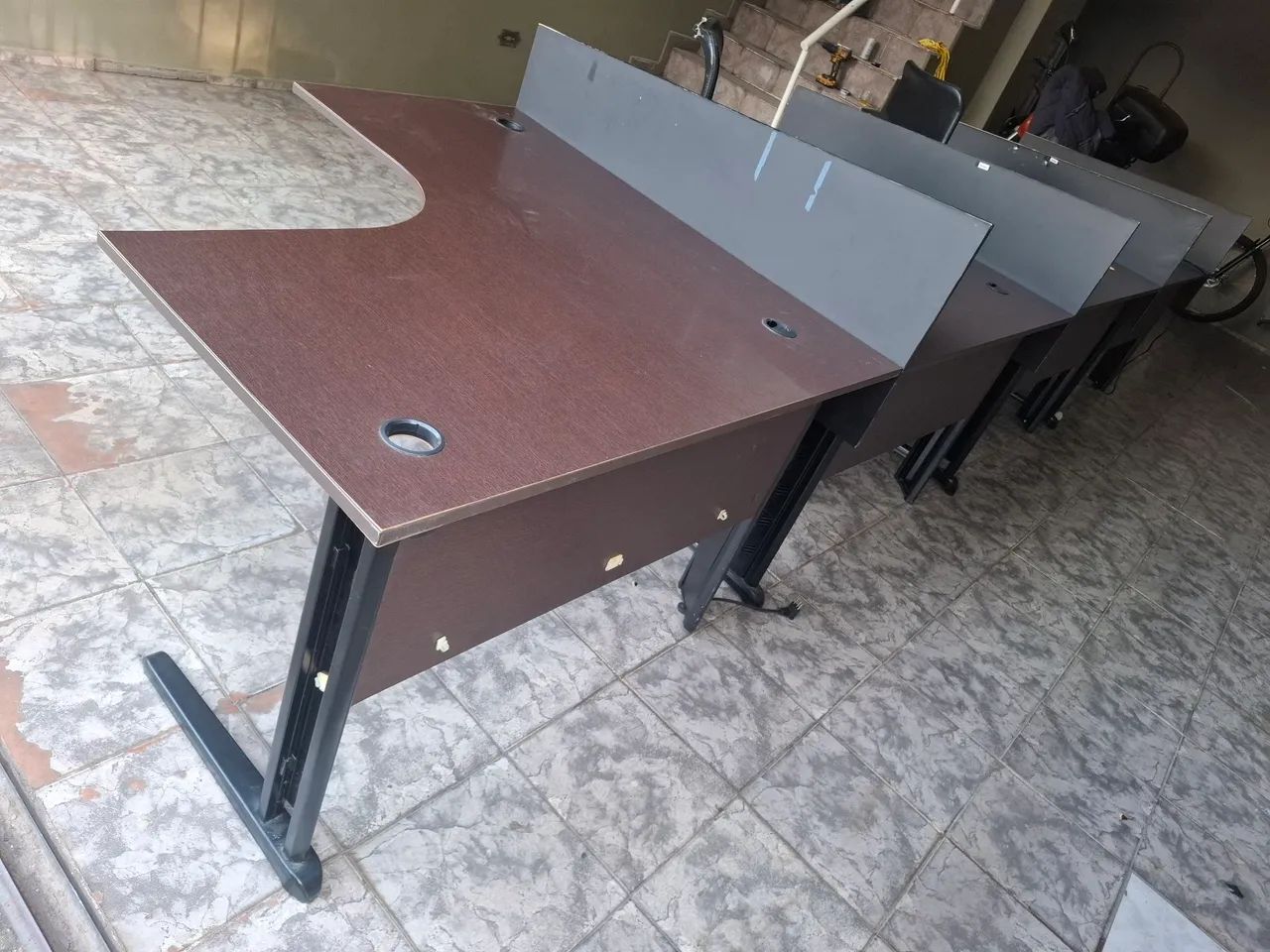   4  Mesas de escritório  - Foto 2