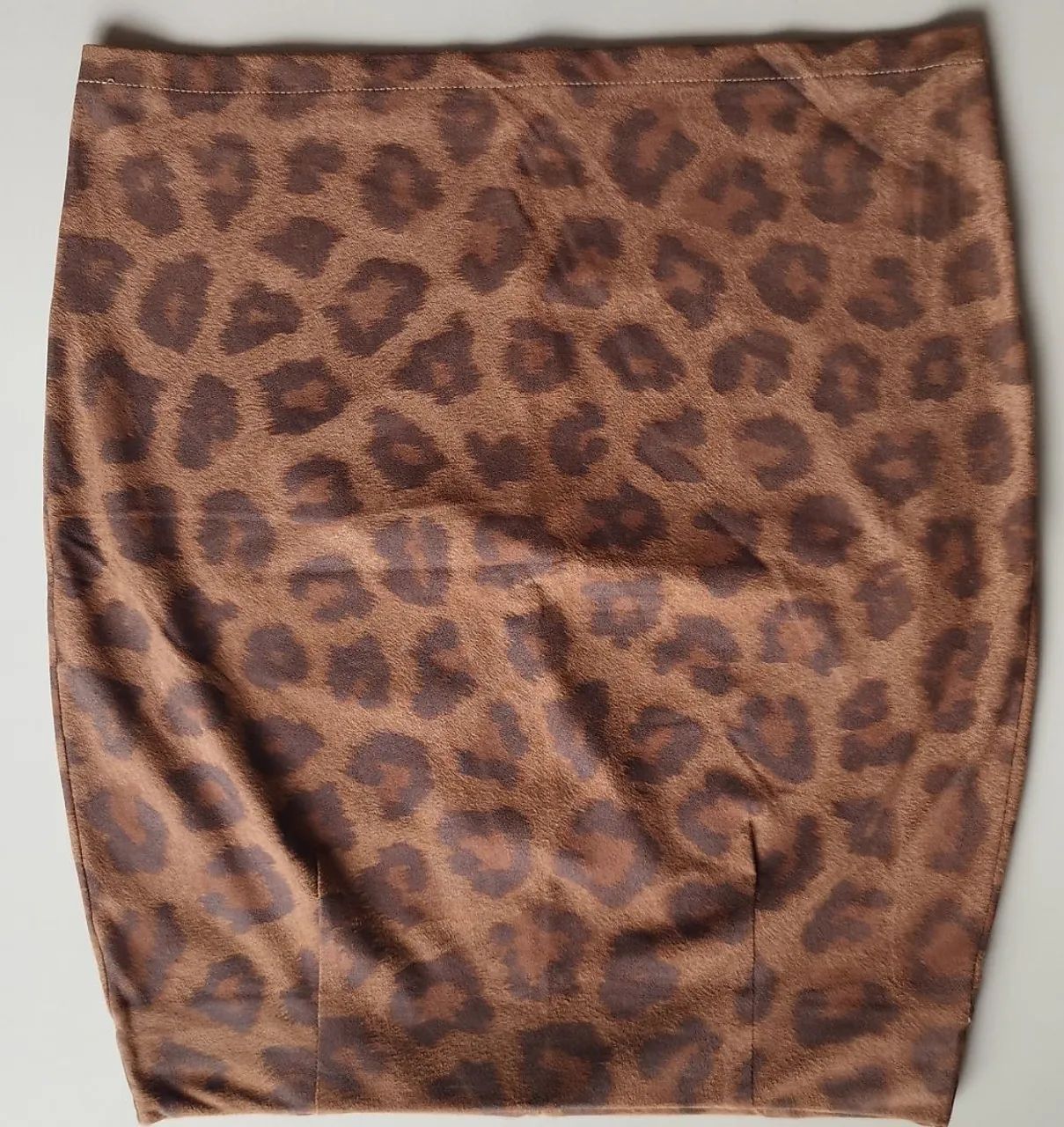 2 mini saias de elastano animal print vestem Tam 38 - Foto 5