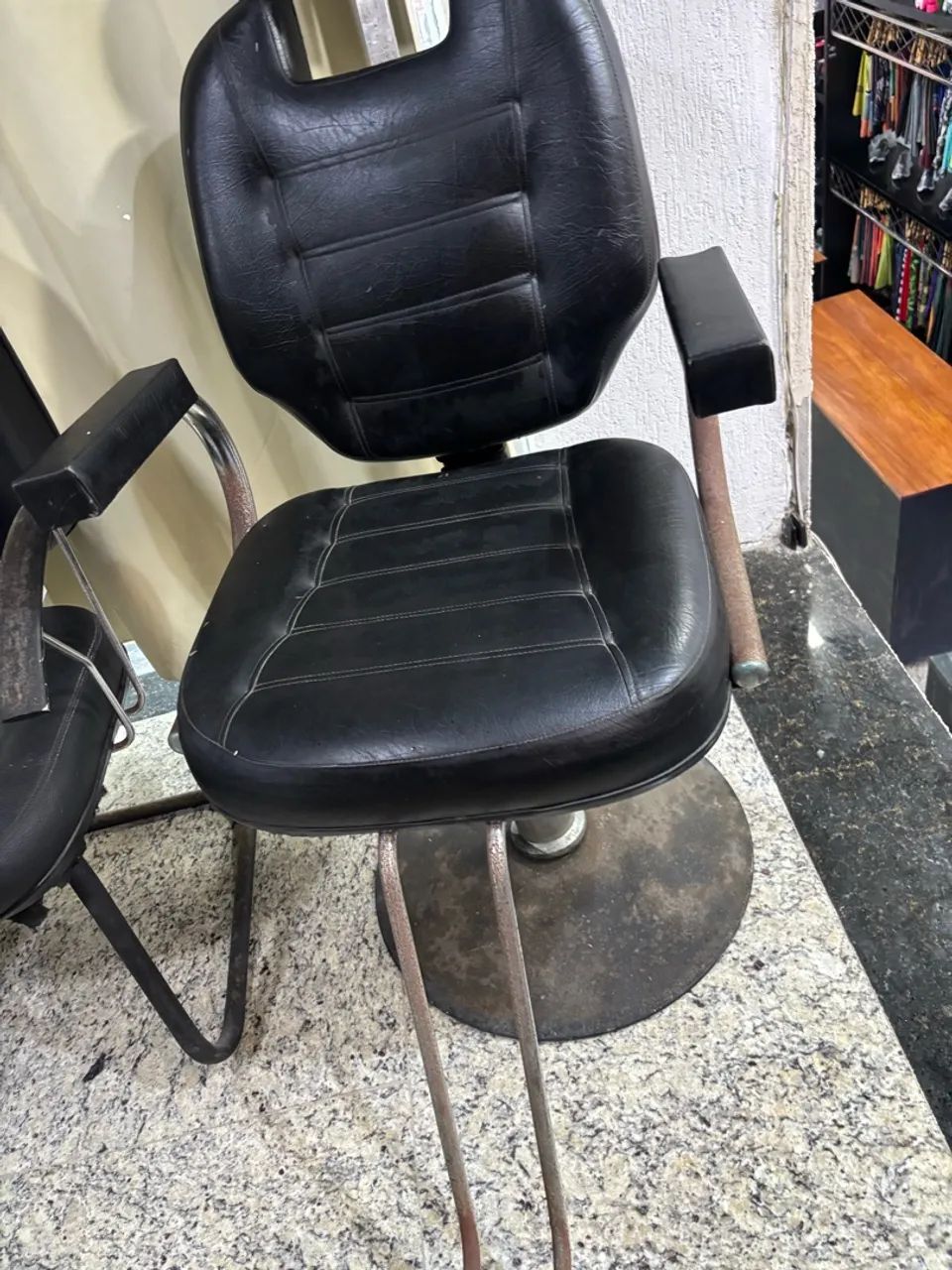 CADEIRA DE BARBEIRO  - Foto 2