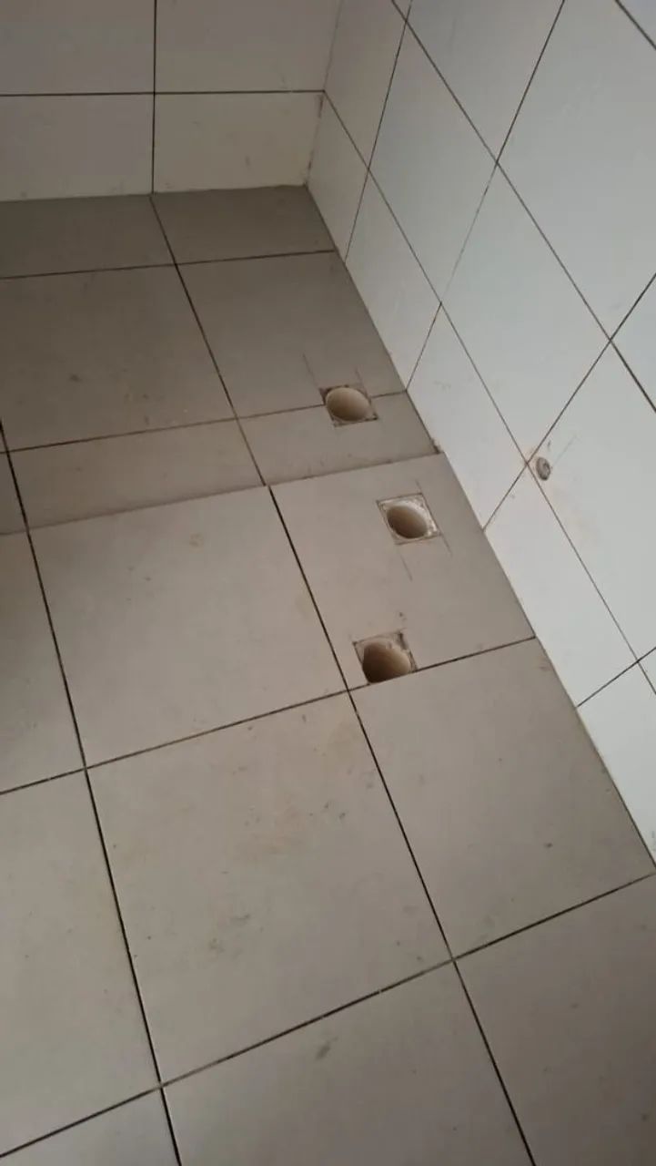 Pedreiro disponível 