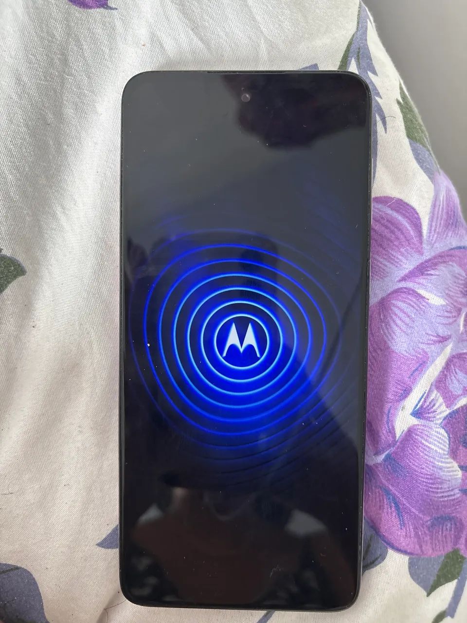Celular Motorola G14 rose