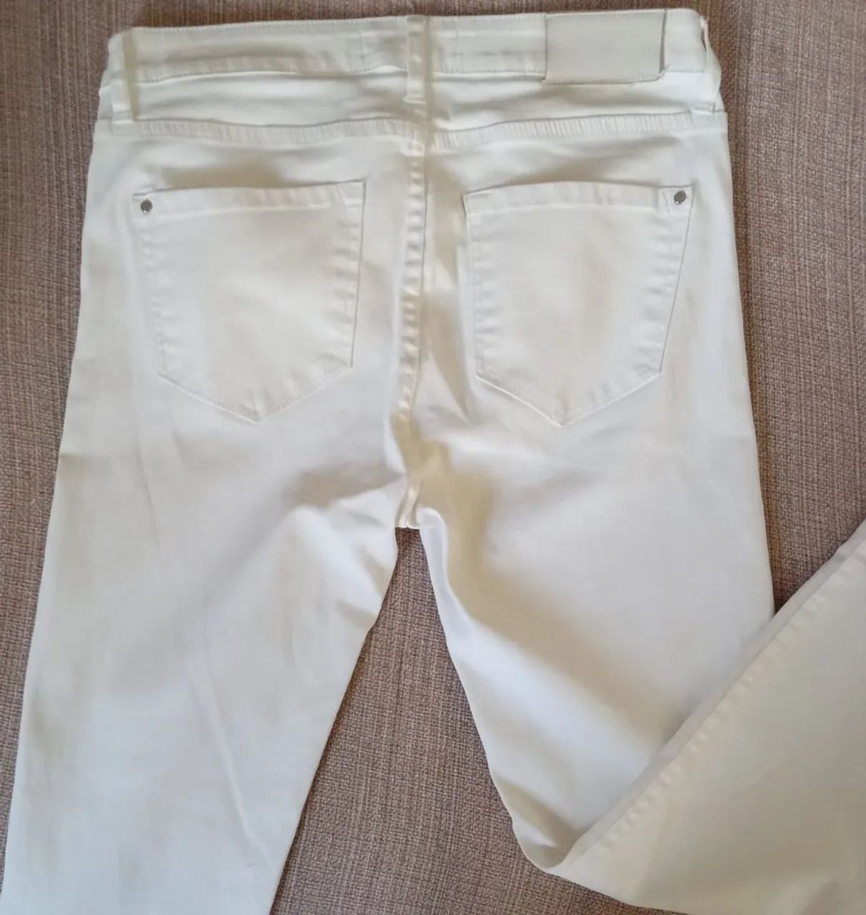 Calça Jeans Mango stretch  off- white número 36 - Foto 2