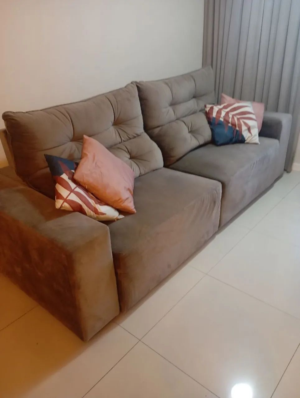 Sofá 4 lugares