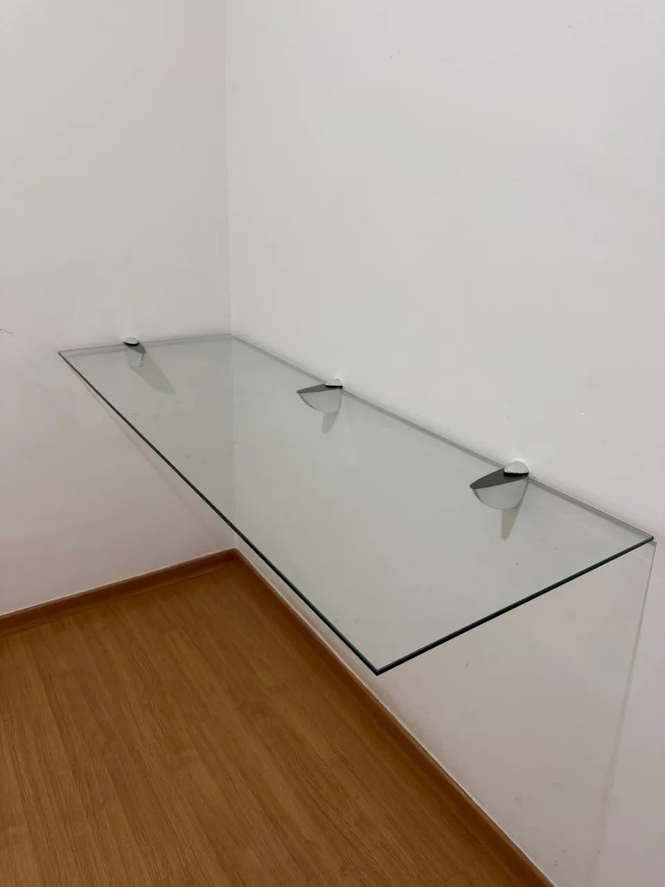 Mesa de vidro suspensa - Pagamento apenas na retirada