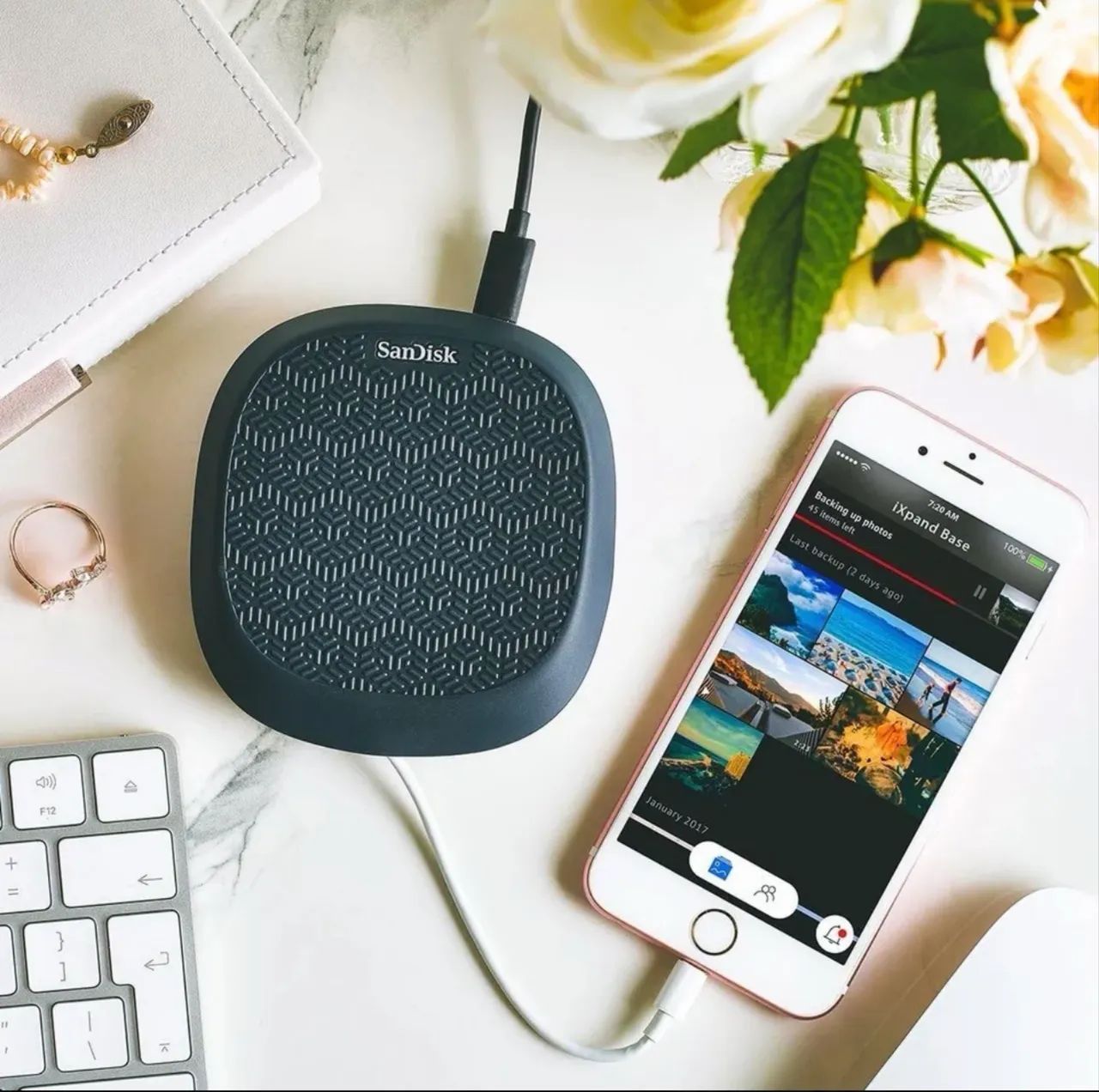 Sandisk Ixpand Base 128gb Para iPhone, Backup E Carregador - Foto 4