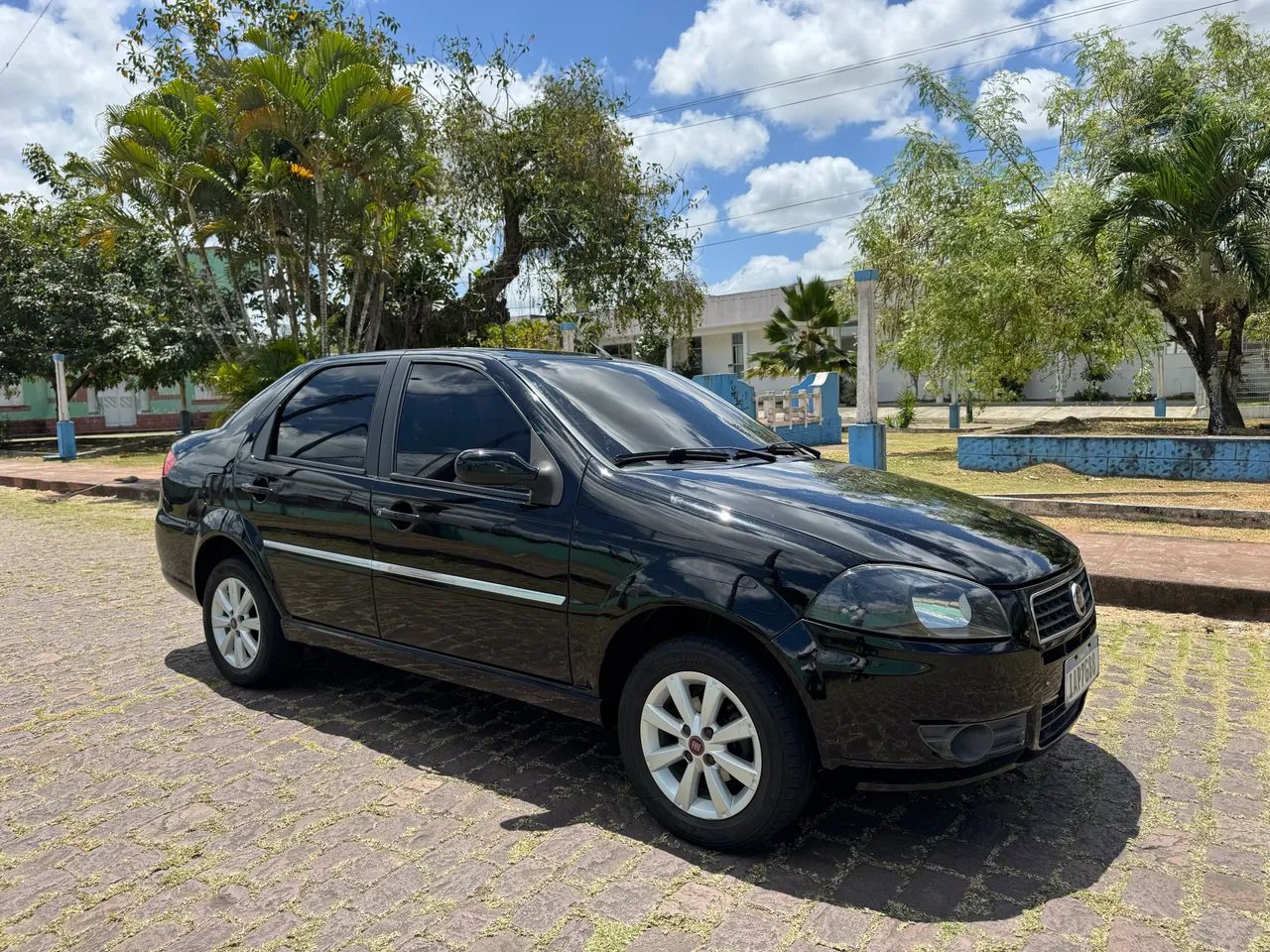 Fiat Siena EL 1.0 MPI Fire Flex 8V 4P 2010 - Foto 4