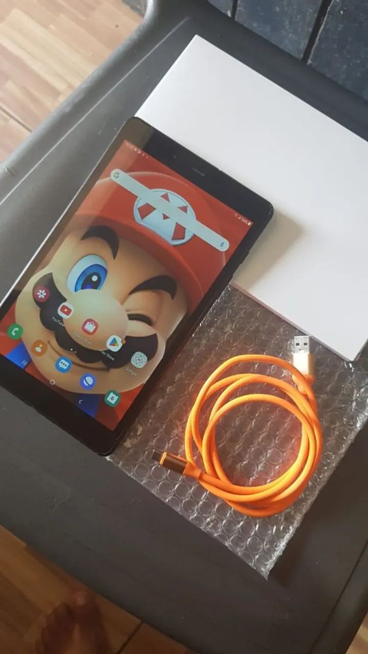 Tablet Samsung T295 + caixa 32 gigas 