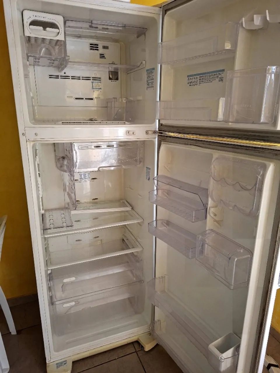 Geladeira Electrolux Frost Free DF50 - Foto 2