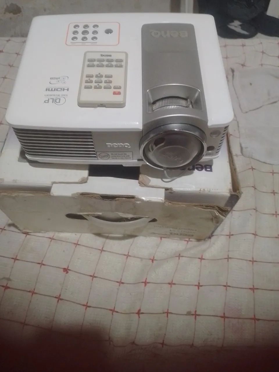 Projetor de imagem   BENQ MP515 ST
