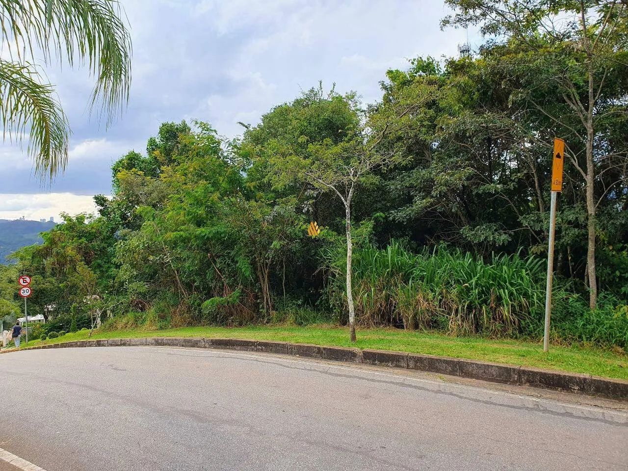 Lote de 841m² no condomínio Quintas do Sol - Foto 3