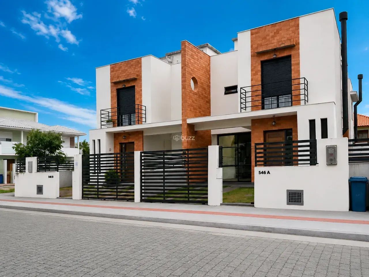 Casa Financiável com 3 dormitórios no Campeche - 10 min da Praia