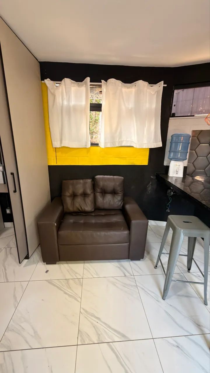 Kitnet mobiliada c vaga de garagem 
