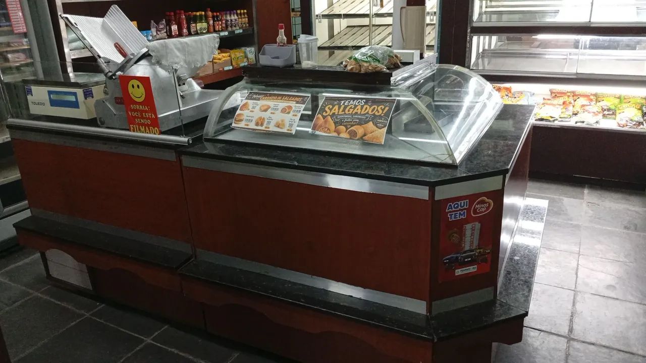 Oportunidade de móveis para Padaria, Mercadinho ou Lanchonete