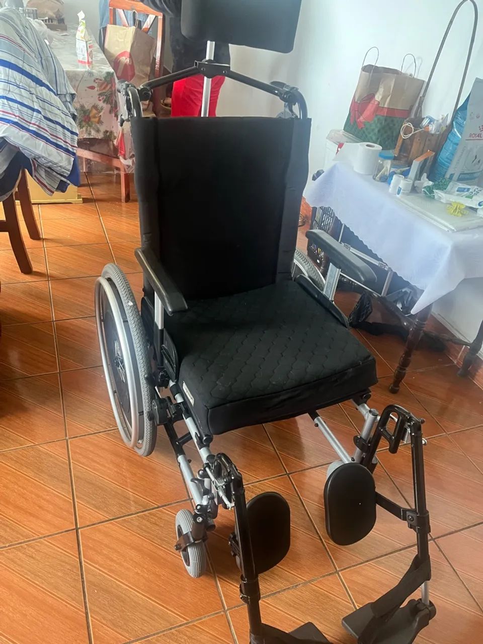 Cadeira de rodas  - Foto 2
