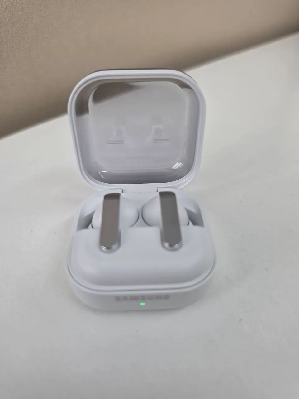 Sansung Galaxy Buds 4 PRO - Foto 4