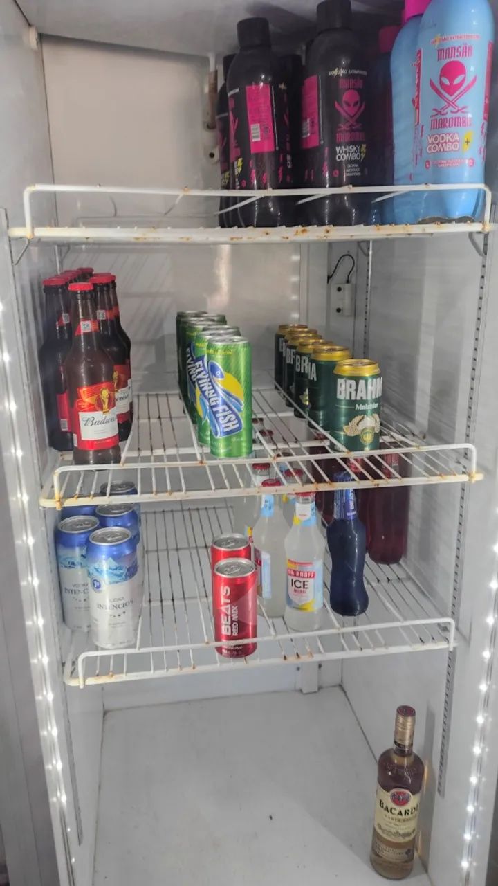 Freezer vertical porta de vidro - Foto 2
