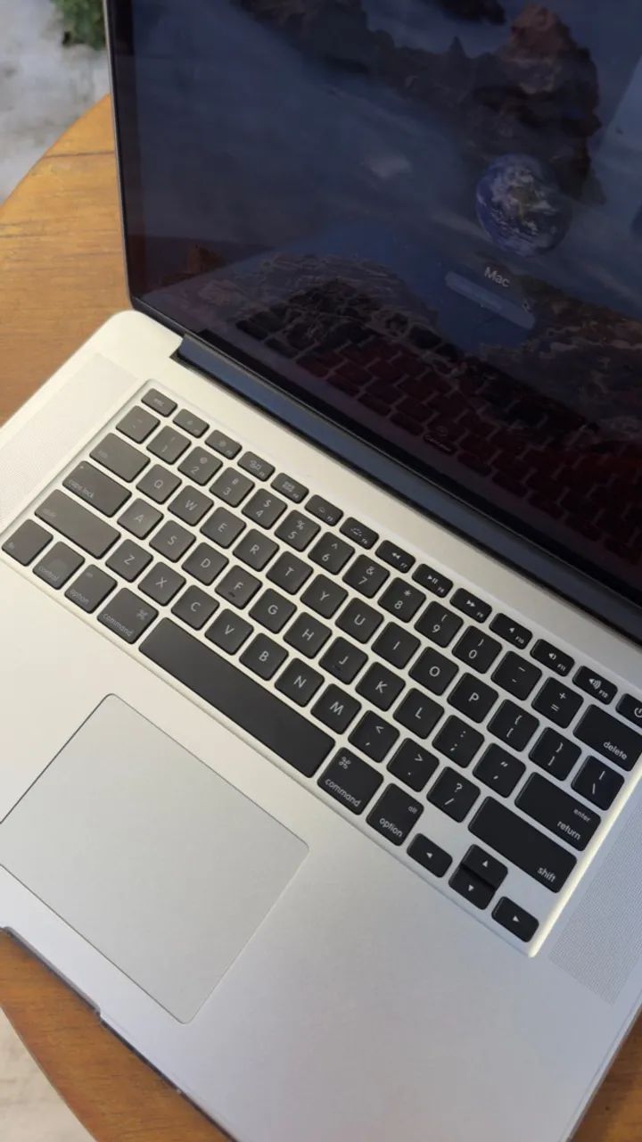 MacBook Pro Retina 15 i7 16GB - Foto 3