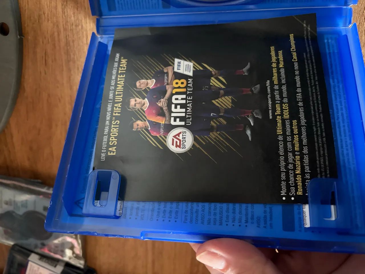 Jogo PS4 FIFA 18 - Foto 3