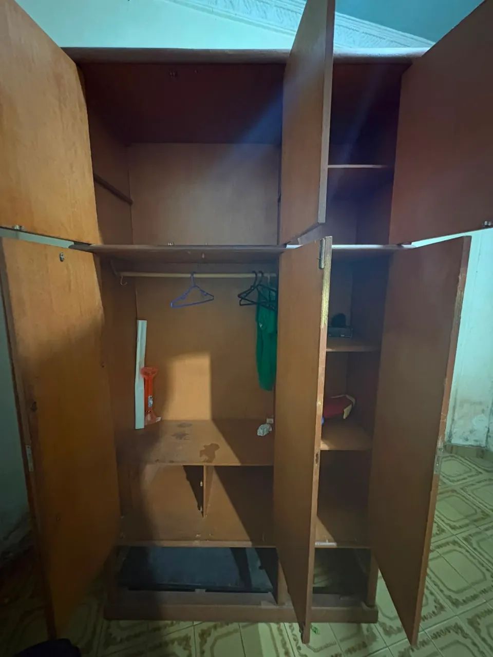 Guarda roupa duplex 6 portas 