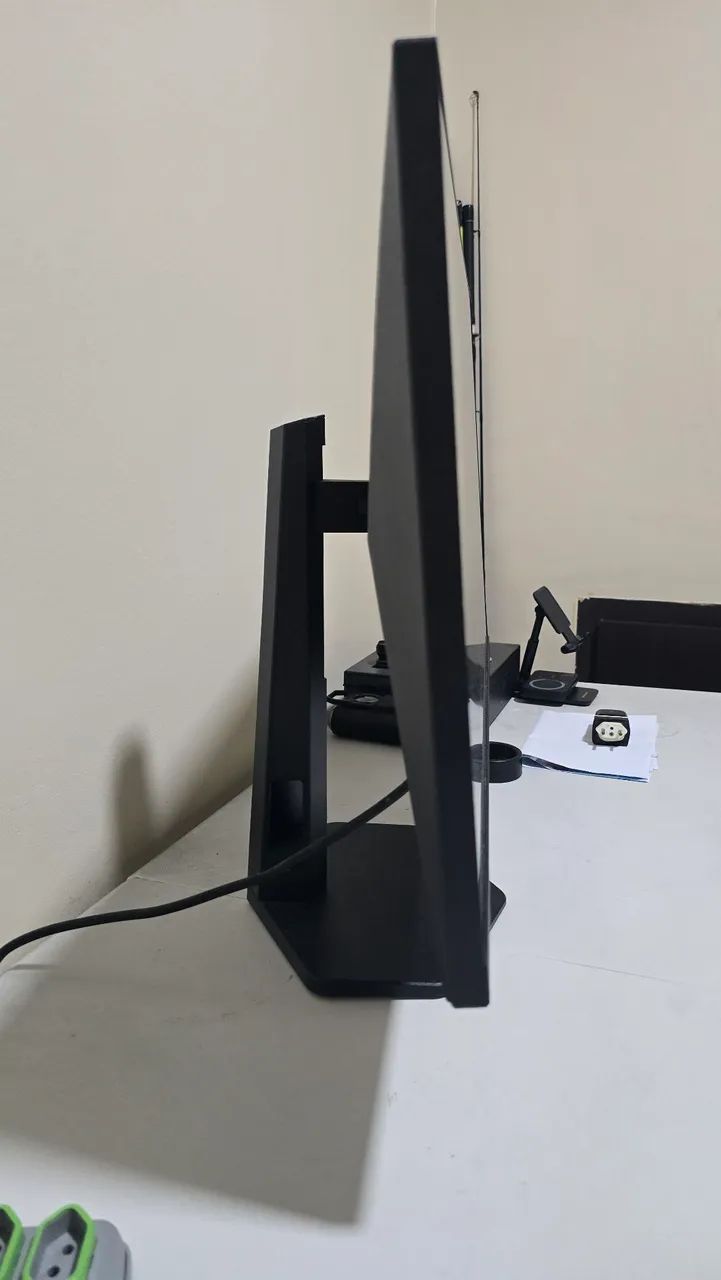 Monitor Gamer AOC 27" - Foto 3