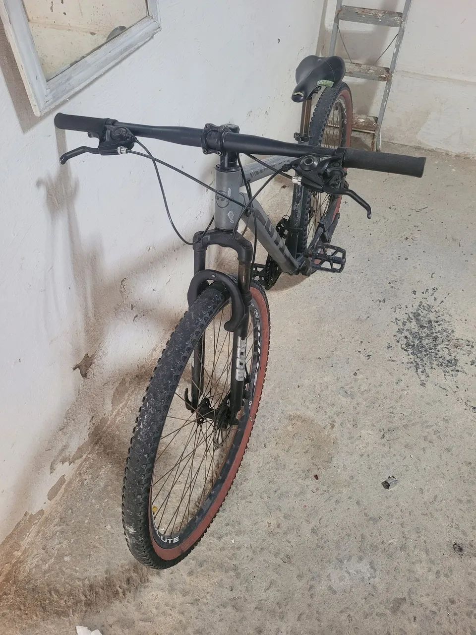 Bicicleta gti cinza - Foto 3
