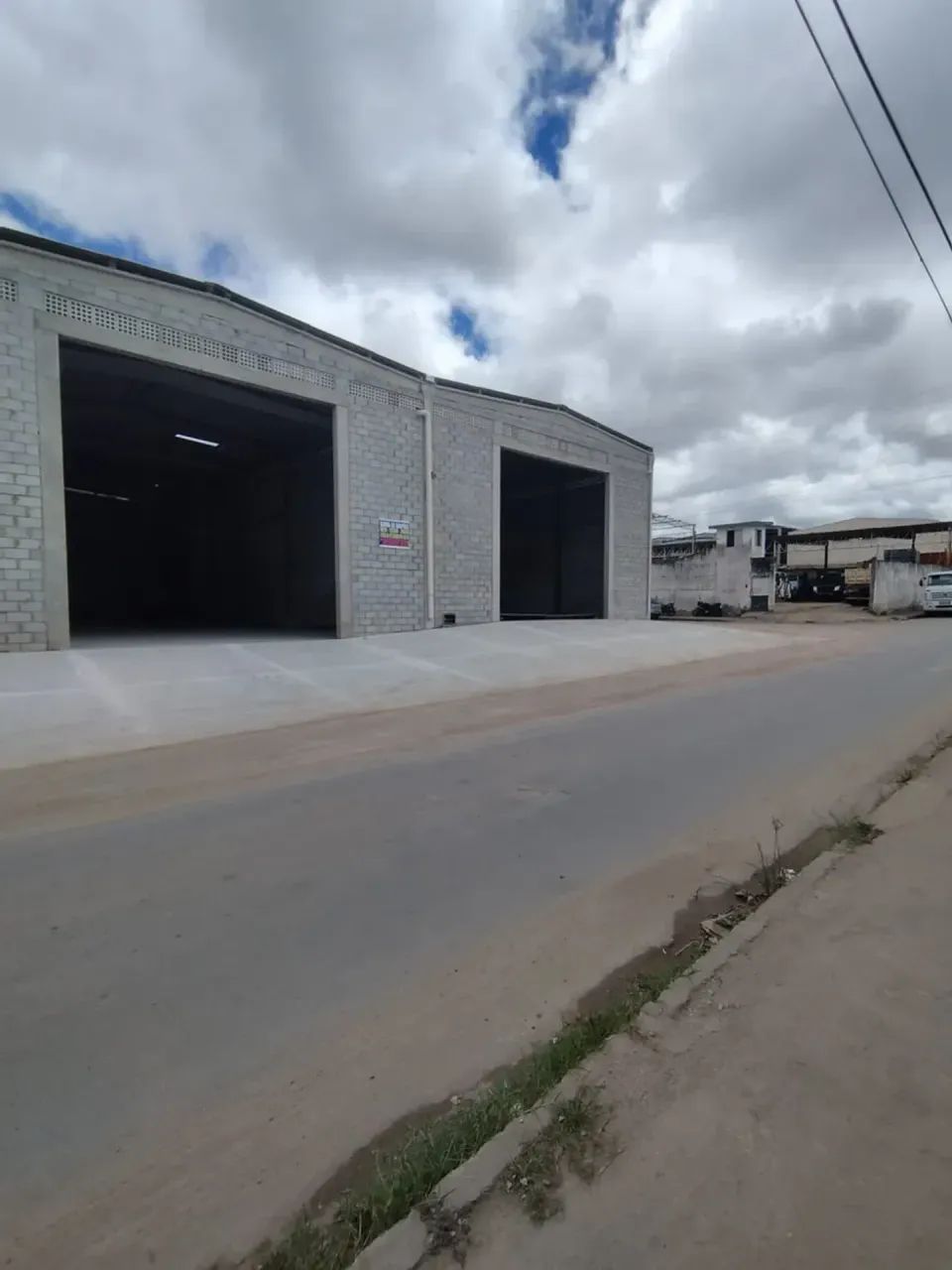 Imóvel para aluguel possui 80m² em Cidade Universitária - Maceió - AL