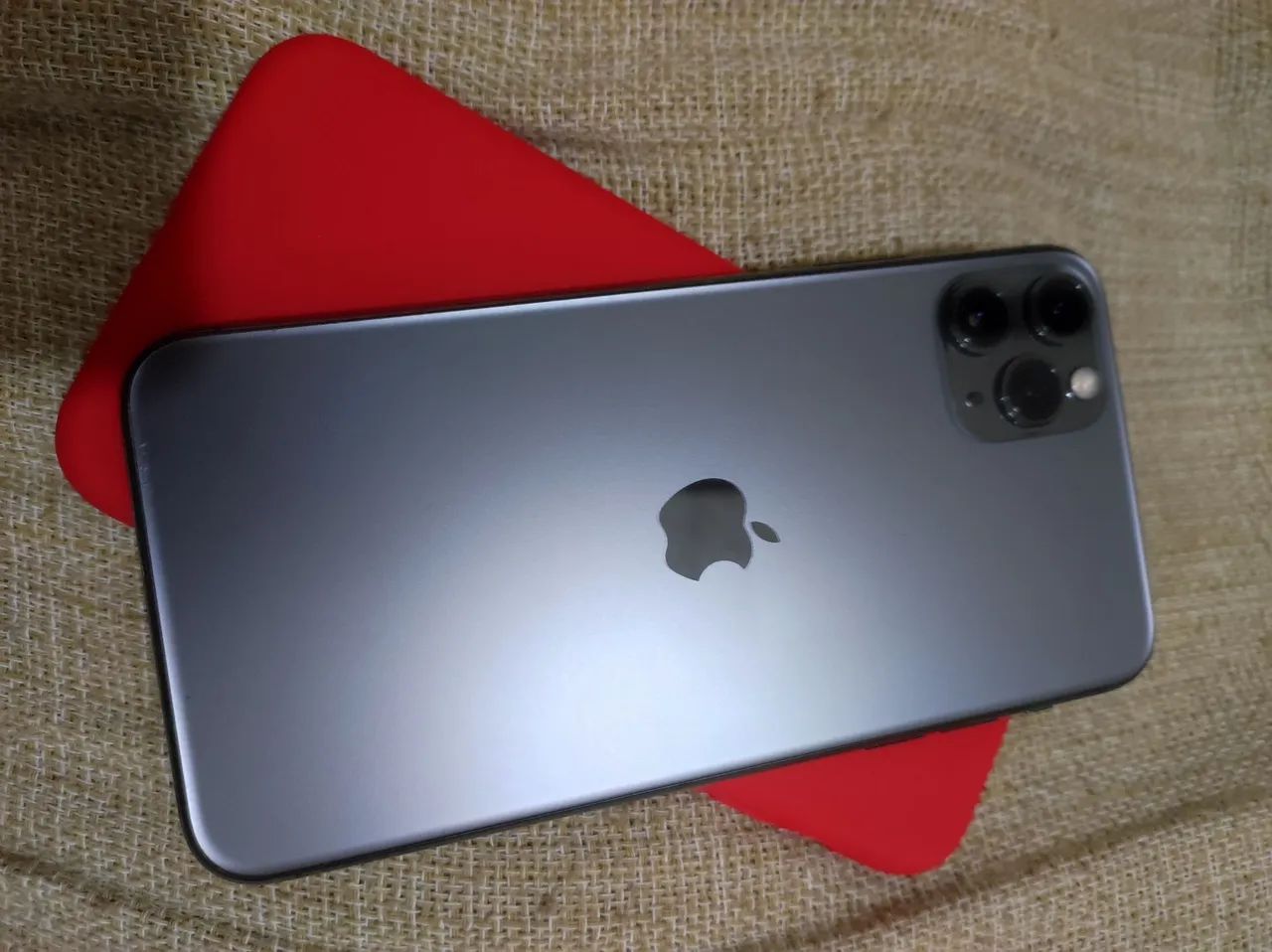 iPhone 11 pro max 256gb face ID off R$1500 - Celulares e
